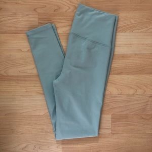 NWT Niyama Sol High Waisted Legging